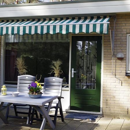 Geschakelde bungalow op de Veluwe De Eekhoorn Otterlo Exterior foto
