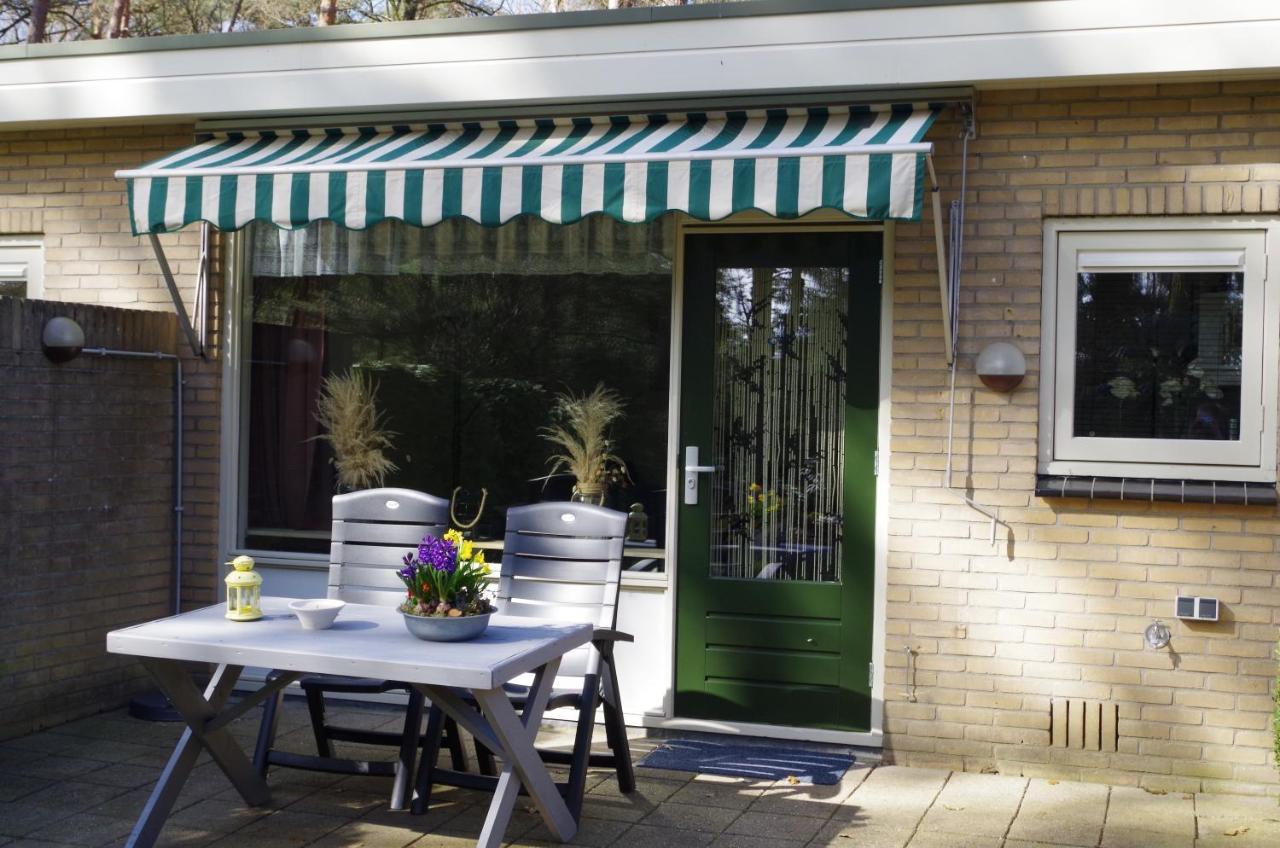 Geschakelde bungalow op de Veluwe De Eekhoorn Otterlo Exterior foto