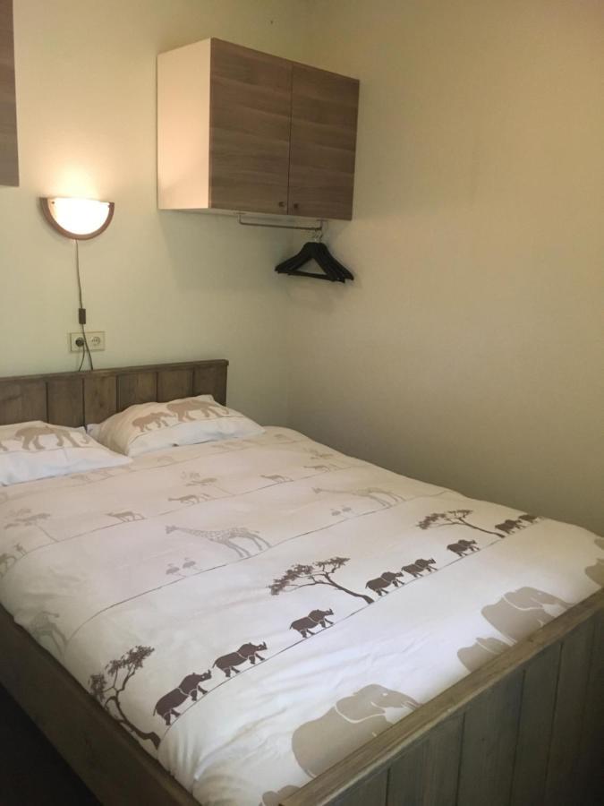 Geschakelde bungalow op de Veluwe De Eekhoorn Otterlo Exterior foto